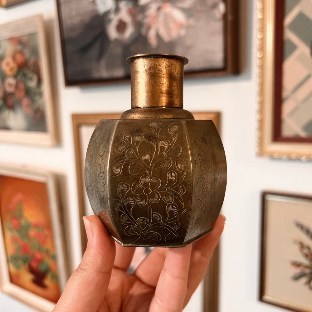 Vintage brass etched floral boho Japanese tea caddy decorative jar